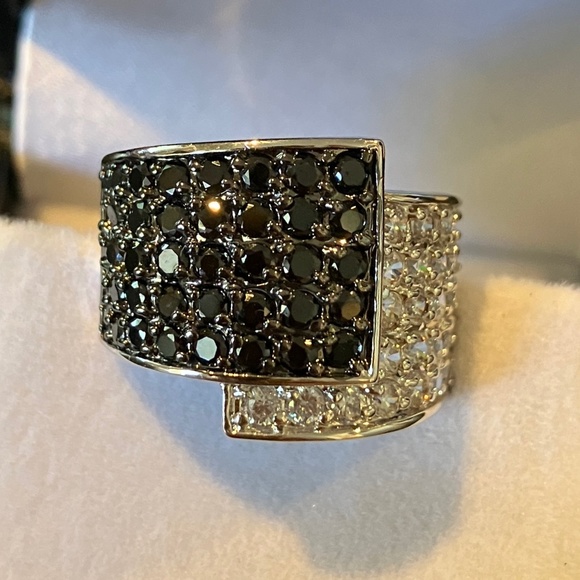 Jewelry - Crystal Layered Ring Size 7